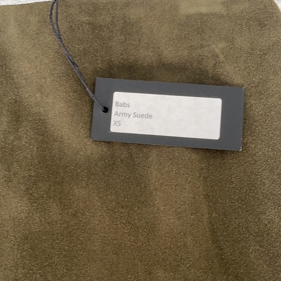 The Perfext Babs Skirt - Picture 2 of 2